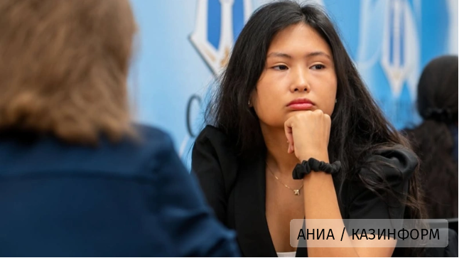 Сенсация без побед: Бибисара Асаубаева выступает за клуб Жерара Пике на Global Chess League