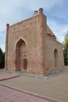Кунбоз (мавзолей) героя национального эпоса Киргизии Манаса Великодушного